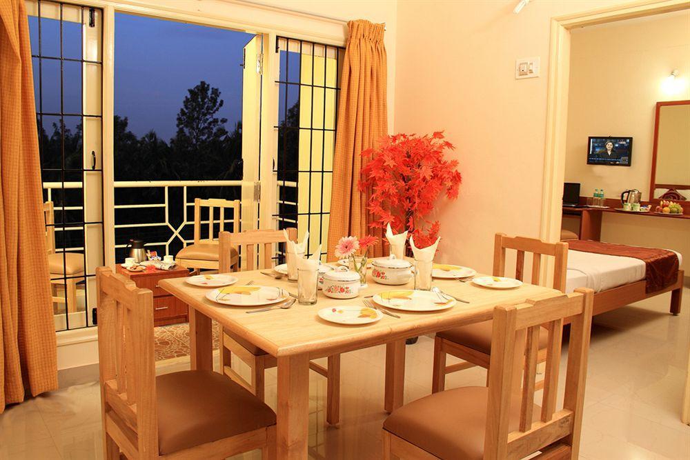 Arra Suites Bangalore Exterior foto