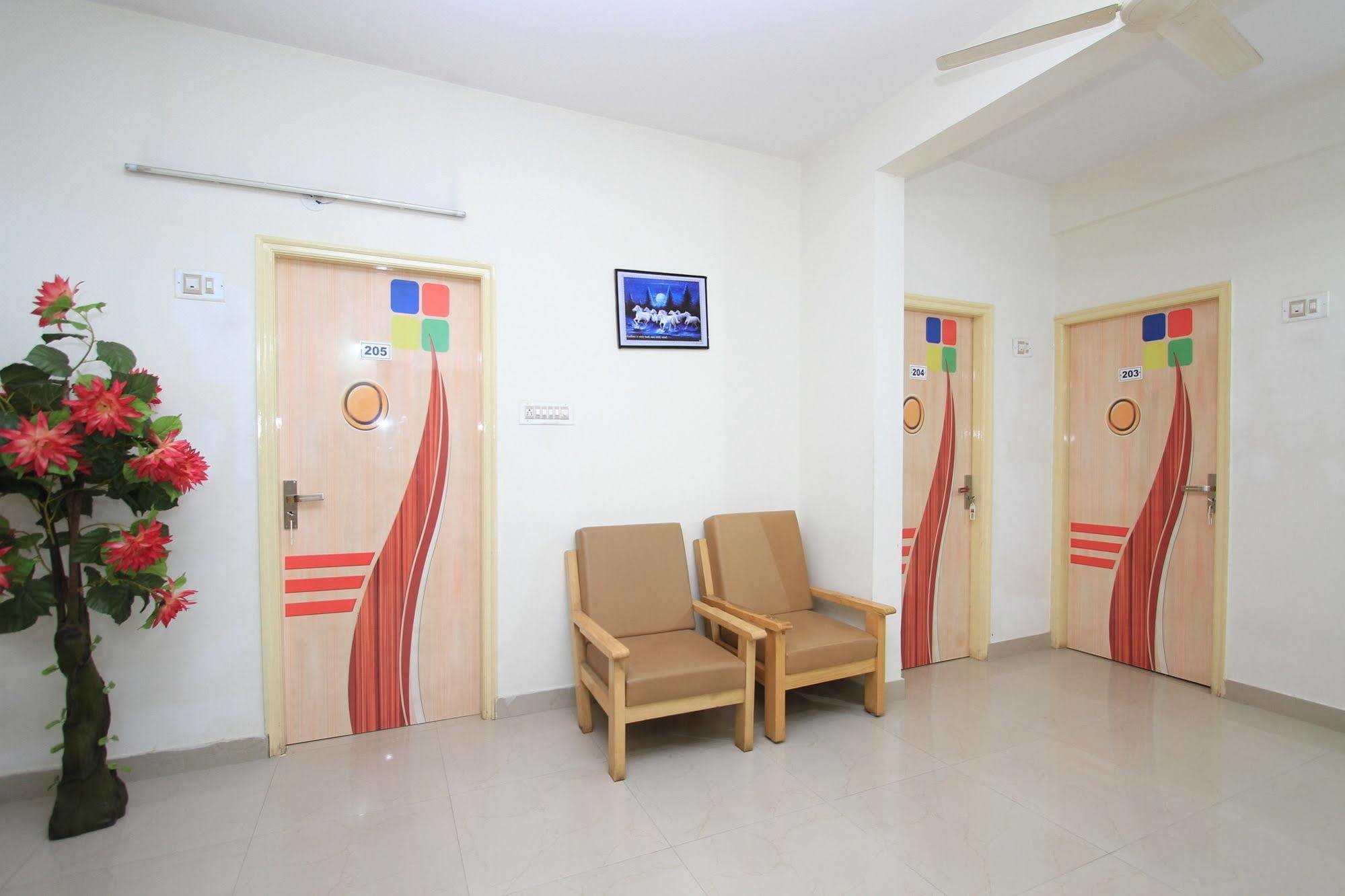 Arra Suites Bangalore Exterior foto