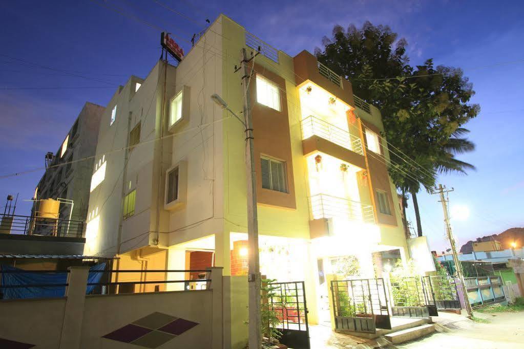 Arra Suites Bangalore Exterior foto